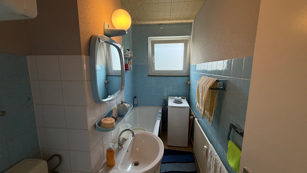3 Zimmer Wohnung Osnabrück kaufen: 66 m², Balkon, vermietet, 99.000 €, KÄUFERPROVISIONSFREI in Schinkel. 3 Zimmer Wohnung Osnabrück kaufen: 66 m², Balkon, vermietet, 99.000 €, KÄUFERPROVISIONSFREI in Schinkel.
