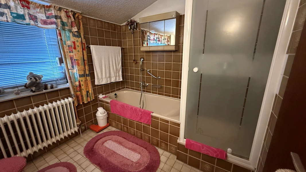 Immobilie kaufen Hollage: 4 Zimmer, 114 m², Garten, Wintergarten & Garage. KÄUFERPROVISIONSFREI. Immobilie kaufen Hollage: 4 Zimmer, 114 m², Garten, Wintergarten & Garage. KÄUFERPROVISIONSFREI.